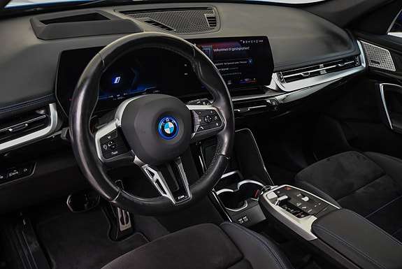 BMW iX1 16 of 20