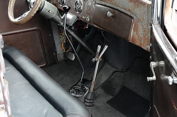 Chevrolet Pick-Up 9 of 25