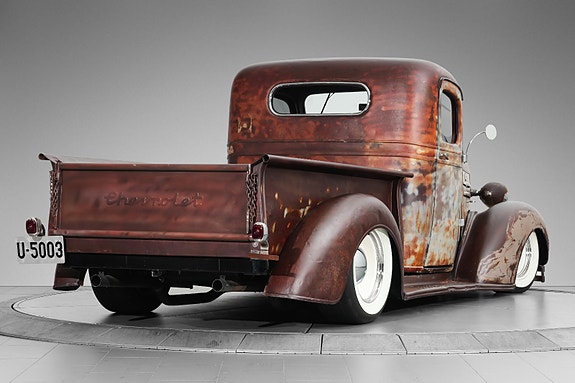 Chevrolet Pick-Up 4 of 25