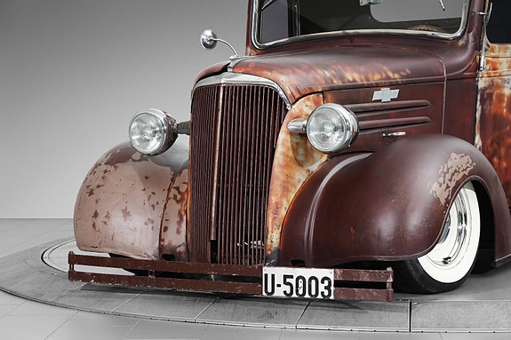 Chevrolet Pick-Up 17 of 25