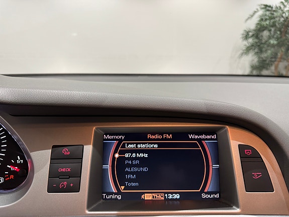 Audi A6 13 of 30