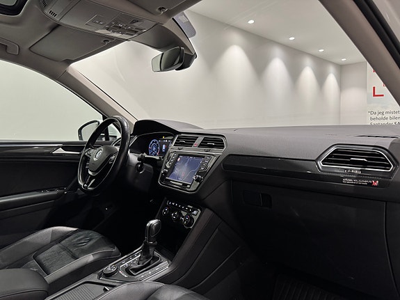 Volkswagen Tiguan 15 of 30