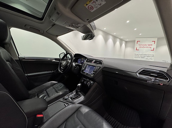 Volkswagen Tiguan 17 of 30