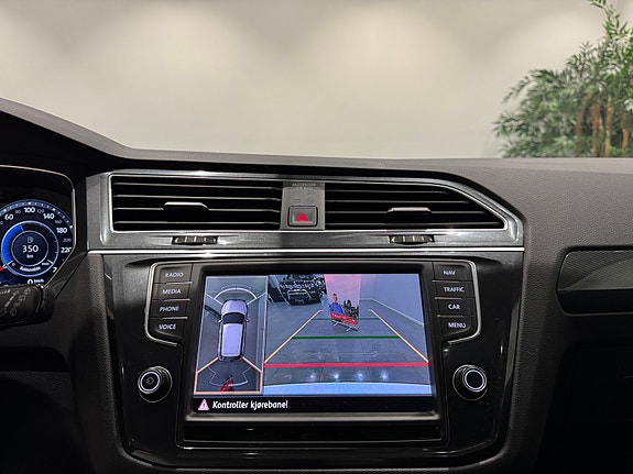 Volkswagen Tiguan 29 of 30
