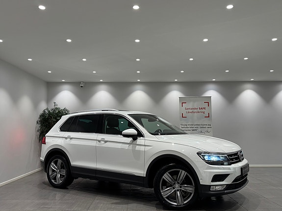 Volkswagen Tiguan 4 of 30