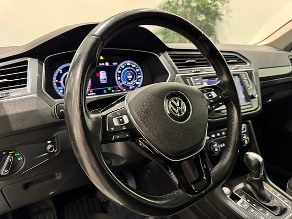 Volkswagen Tiguan 21 of 30