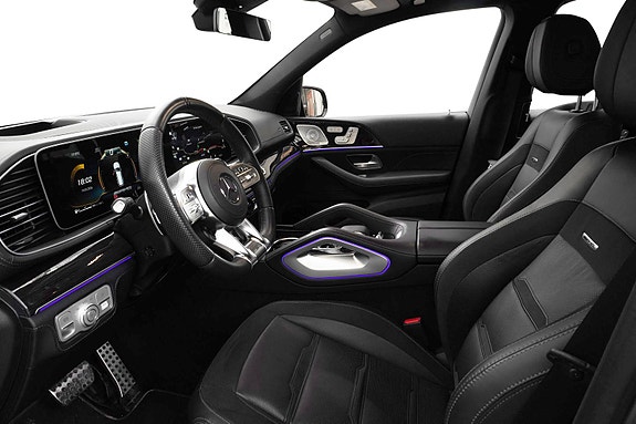 Mercedes-Benz GLS63 16 of 30