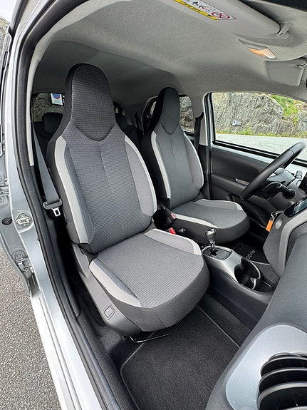 Toyota Aygo 19 of 22