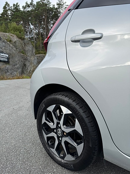 Toyota Aygo 10 of 22