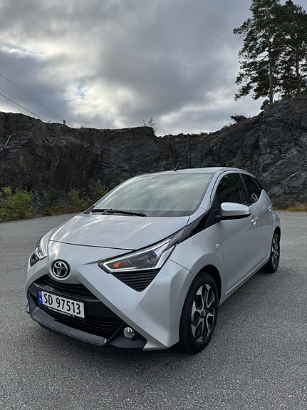 Toyota Aygo 2 of 22