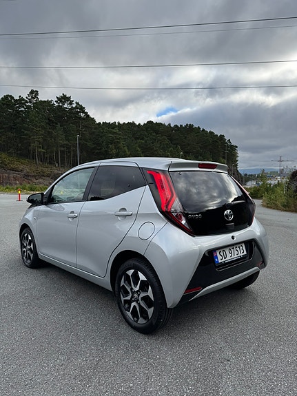 Toyota Aygo 4 of 22