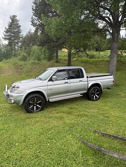 Mitsubishi L200 5 of 13