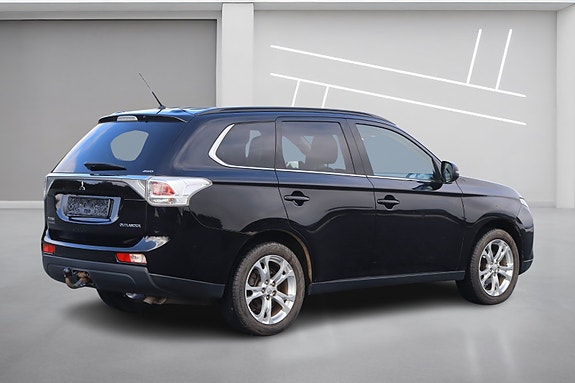 Mitsubishi Outlander 4 of 18