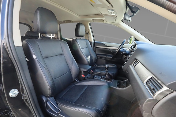 Mitsubishi Outlander 16 of 18