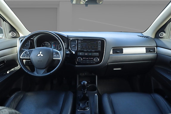 Mitsubishi Outlander 7 of 18