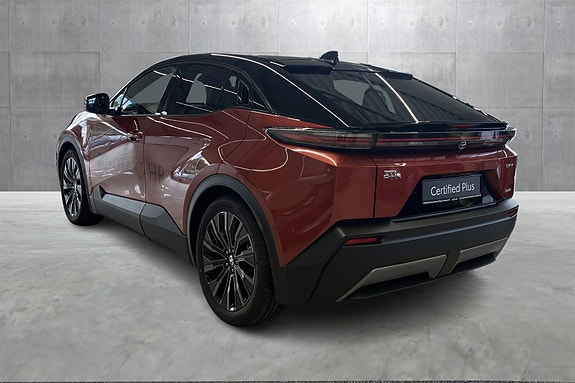 Toyota C-HR+ 3 of 24