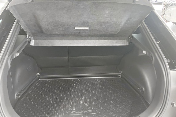 Toyota C-HR+ 19 of 24