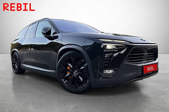 NIO ES8 3 of 21