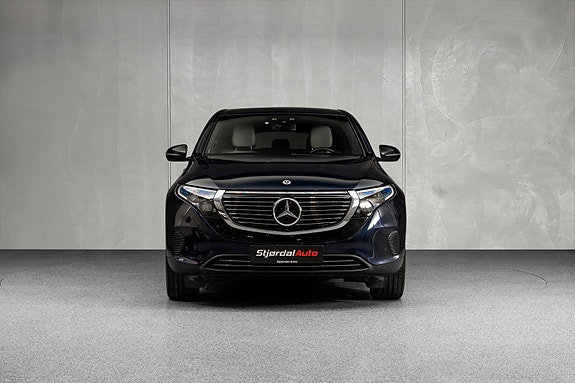 Mercedes-Benz EQC400 13 of 30