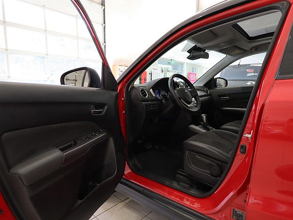 Suzuki Vitara 9 of 30