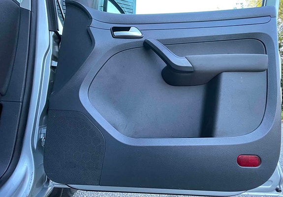 Volkswagen Caddy Maxi 23 of 30