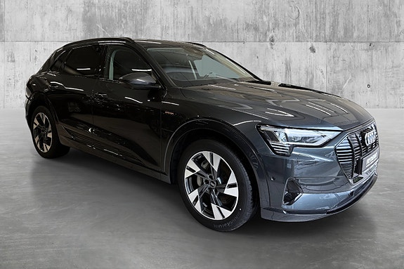 Audi e-tron 5 of 25