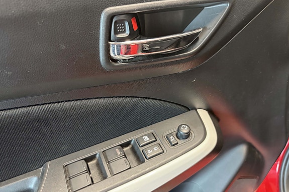 Suzuki Swift 26 of 30