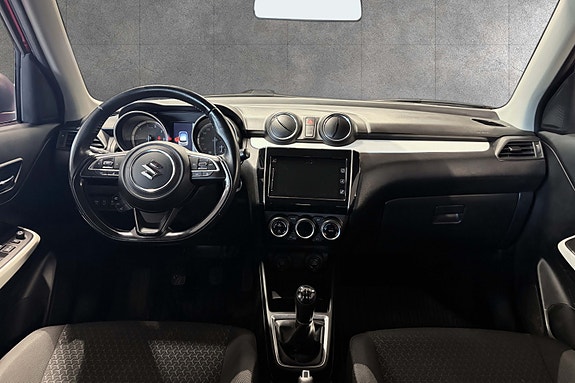 Suzuki Swift 13 of 30
