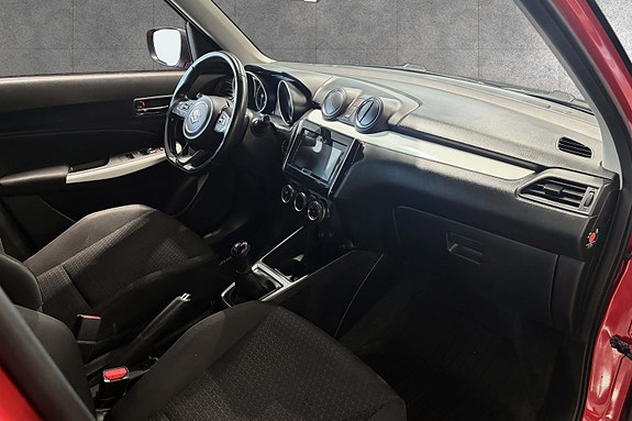 Suzuki Swift 18 of 30