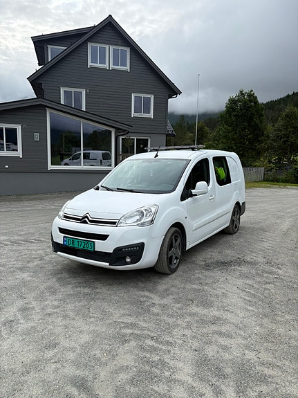 Citroen Berlingo 2 of 8
