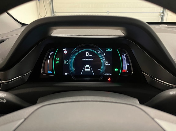 Hyundai IONIQ 11 of 19