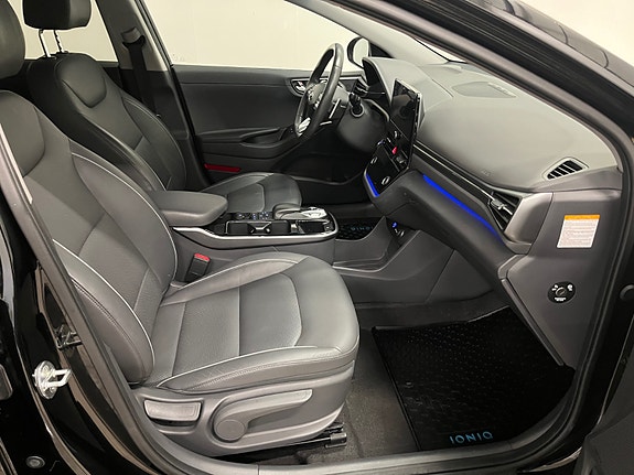 Hyundai IONIQ 15 of 19