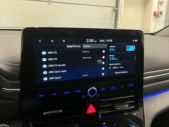 Hyundai IONIQ 13 of 19