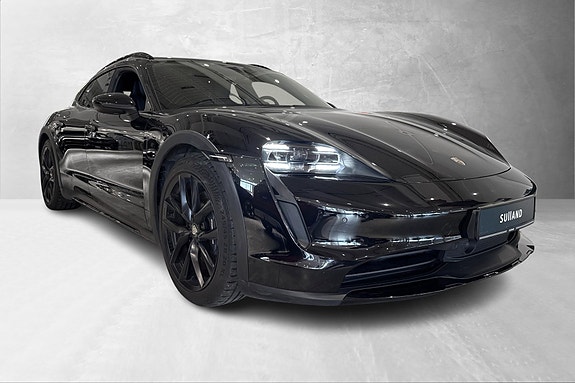 Porsche Taycan Cross Turismo 7 of 30