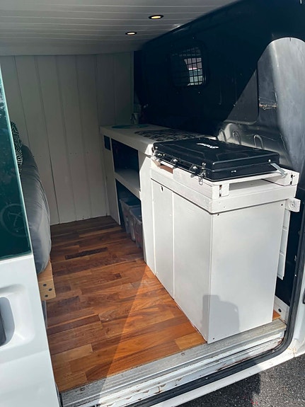 Ford Transit 9 of 11