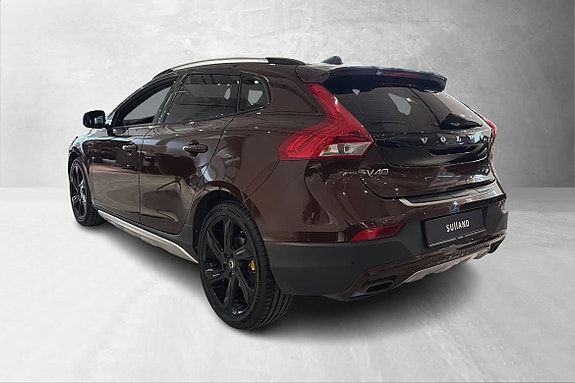 Volvo V40 Cross Country 3 of 22
