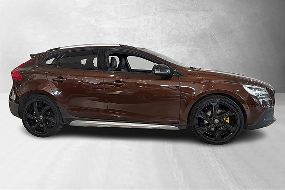 Volvo V40 Cross Country 6 of 22