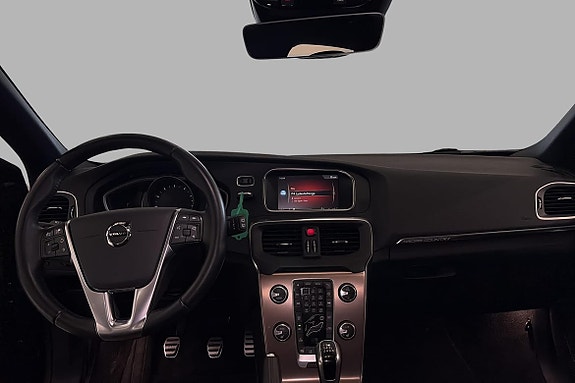 Volvo V40 Cross Country 9 of 22