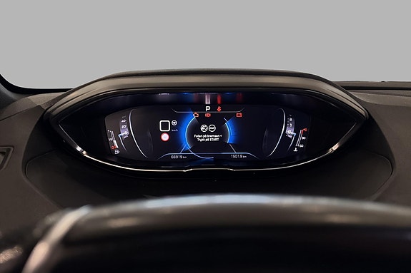Peugeot 5008 17 of 24