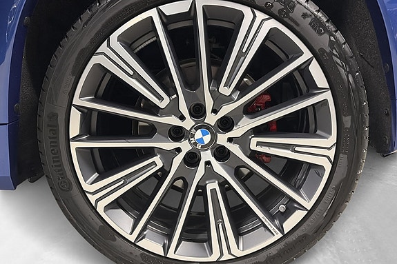 BMW iX1 28 of 29