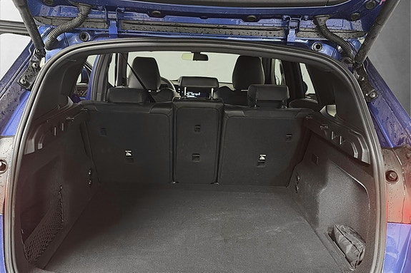 BMW iX1 17 of 29