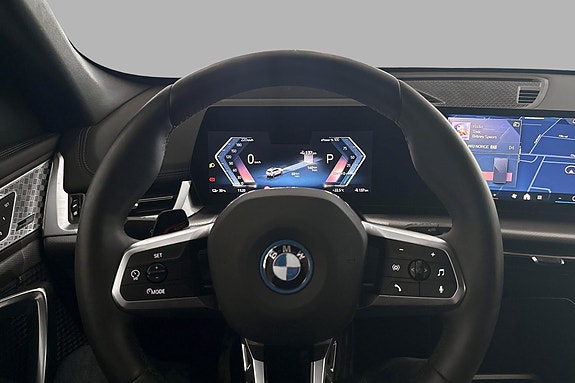 BMW iX1 12 of 27