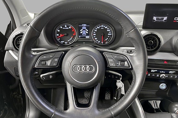 Audi Q2 11 of 19