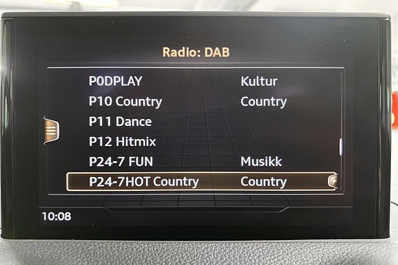 Audi Q2 15 of 19