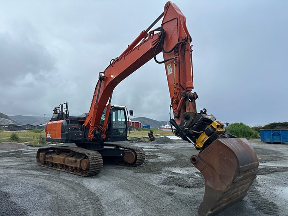 Hitachi ZX300LC-6 - Sertifisert - Maskinstyring - Rotortilt - Skuffe. 8 of 16