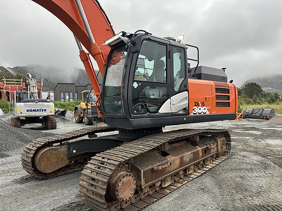 Hitachi ZX300LC-6 - Sertifisert - Maskinstyring - Rotortilt - Skuffe. 6 of 16