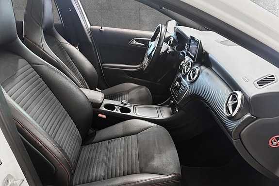 Mercedes-Benz A180 18 of 30