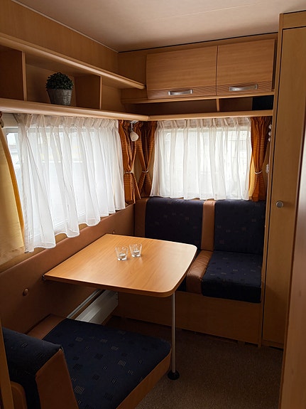 Dethleffs Camper 740 Fast plass på Sjusjøtunet hytter og caravan 7 of 30