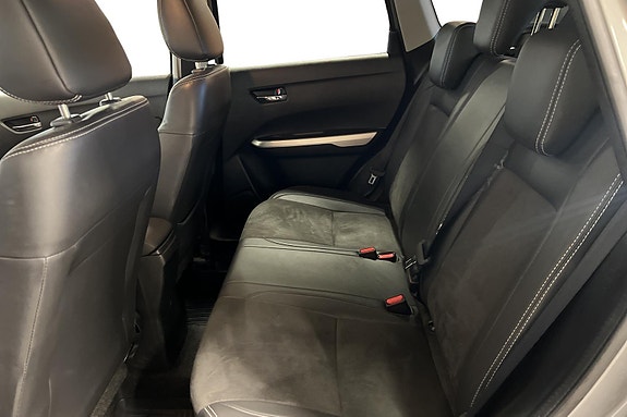 Suzuki Vitara 7 of 29