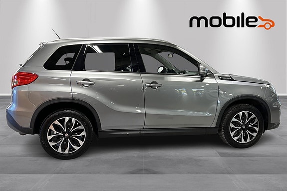 Suzuki Vitara 2 of 29